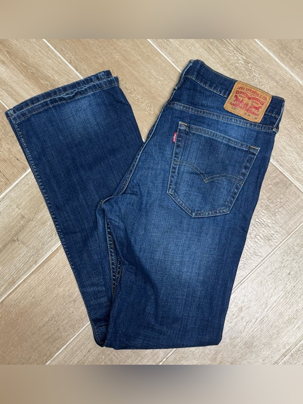 Men’s Levi’s 527 Dark Wash Boot Cut Size 34x32